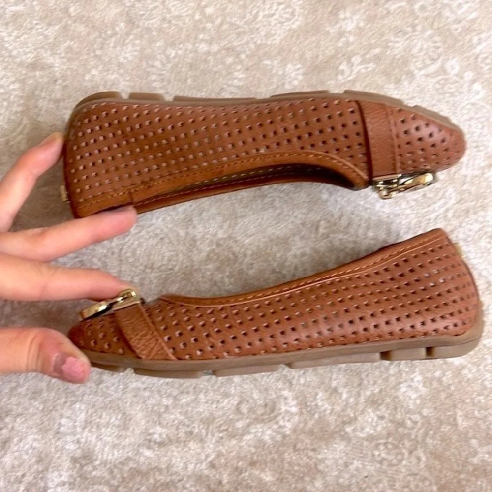 Brand New Michael Kors Yvette Cognac Flats Slip On Shoes Gold Tone Locket Accent